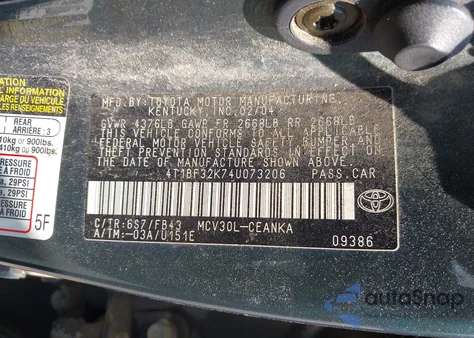 2004 Toyota Camry Le V6/Xle V6 z USA, uszkodzony, nr VIN 4T1BF32K74U073206